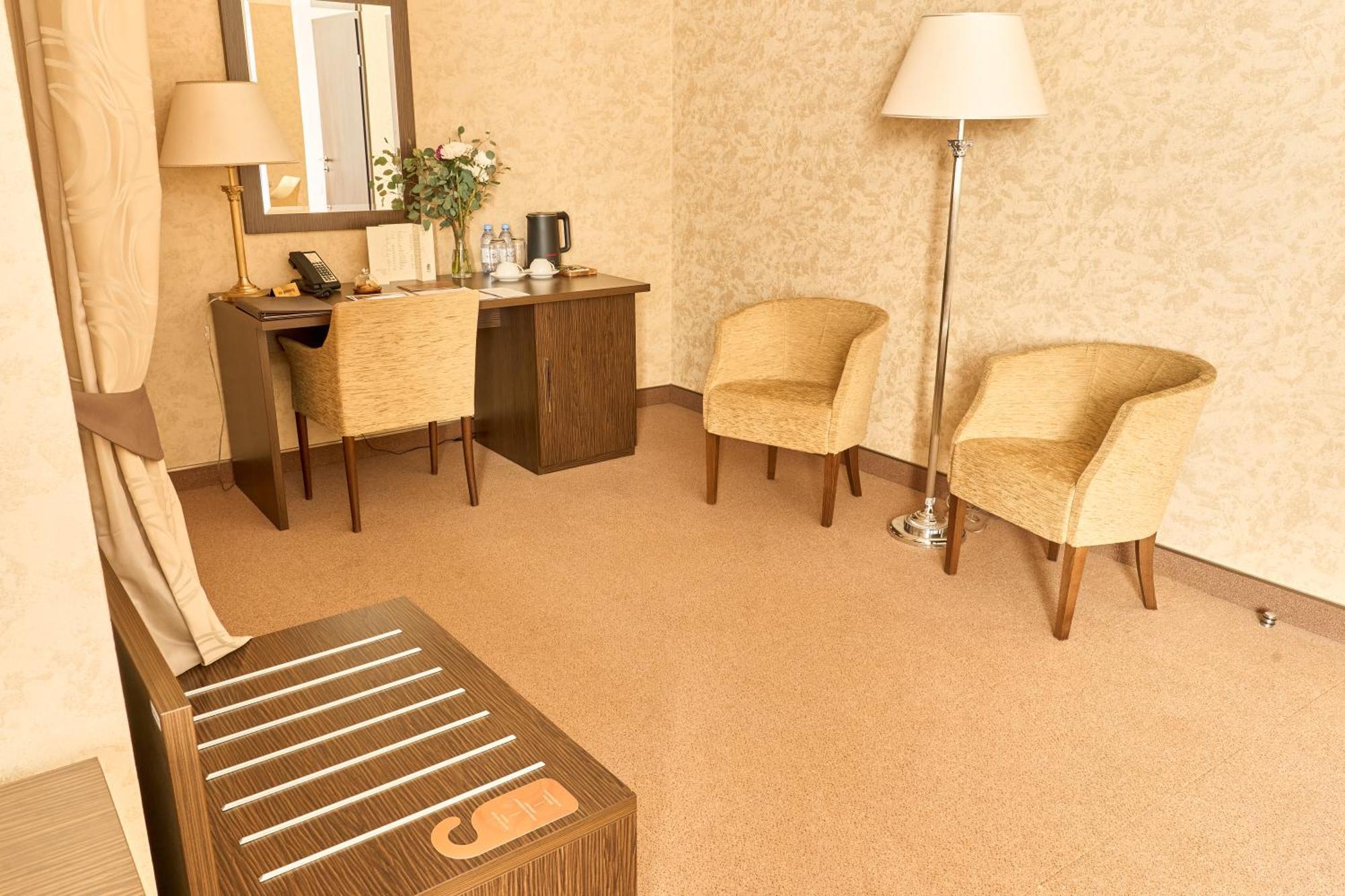 Kainar Hotel Shymkent Ngoại thất bức ảnh