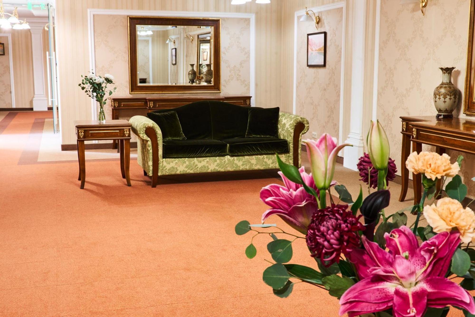Kainar Hotel Shymkent Ngoại thất bức ảnh