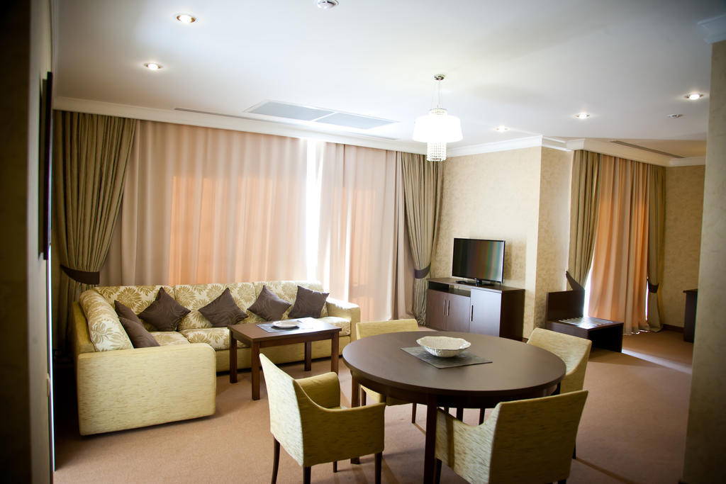 Kainar Hotel Shymkent Phòng bức ảnh